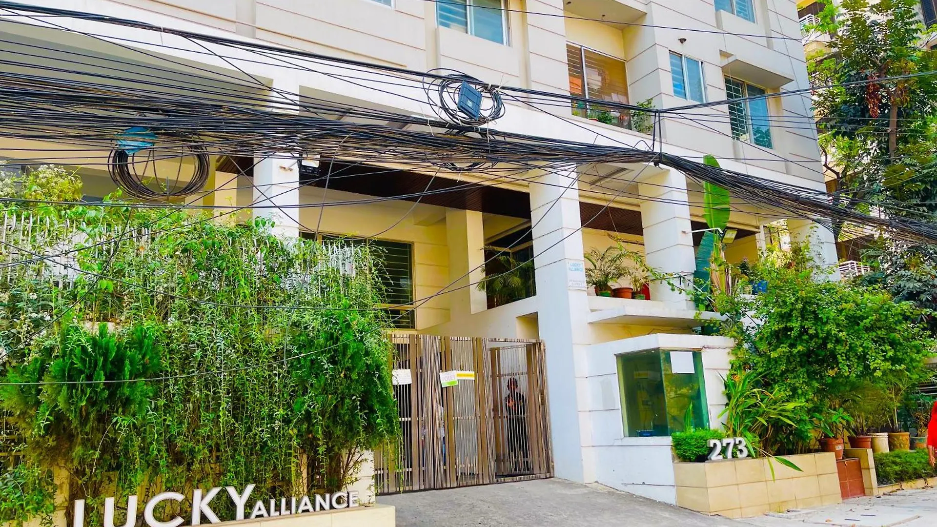 Dhaka Bashundhara Apartment - Luxury Full Furnished Apt In Bashundhara